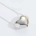 Collana minimalista con ciondolo a cuore in argento e finitura a specchio su catena - Cuore Grande / Argento