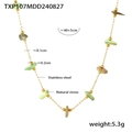 Dettagli della collana quadrifoglio in pietra naturale con misure e catena in acciaio inox - Collana in Pietra Lavica Dorata (TXP107)