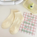 Women's light yellow cotton ankle socks with breathable ribbed knit texture - One Size / Milk White