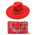 Roter Wollfilzhut und gesteppte Handtasche mit auffälligen goldenen Acrylketten - M (56-58cm) / Hut + Tasche Set / Rot