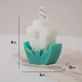 White flower scented candle in a teal pot with size dimensions 6cm by 5cm - White Flower Dark Green Leaf
