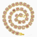 Iced out Pink Diamant Zuckerwürfel Cuban Link Kette in Goldfinish auf weißem Grund - Gold 18 Zoll (45cm)