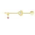 Dettaglio del piercing industriale dorato con pietra opale e ciondolo a cuore rosa - Bilanciere Industriale Pietra di Luna Cuore Oro (#23)