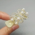 Pince à queue de cheval haute en alliage doré avec perles blanches et strass brillants - Forme incurvée / Or