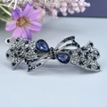 Pince à cheveux vintage en alliage argenté avec strass bleu foncé et détails cristaux - Bois d'Orchidée