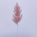 Dettaglio di un ramo di pino artificiale con glitter rosa per decoro natalizio - Rosa