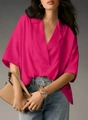 Casual dameshemd met korte mouwen en V-hals in de kleur levendig magenta roze - S / Donkerroze