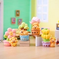 Figurines de bureau mignonnes en résine capybara avec thèmes tournesol et lotus, 4 styles - Série d'Ornements Capybara Sans Souci (A187) / Lot de 4