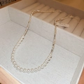 Detail of pearl and metal chain necklace presented in a beige velvet jewelry gift box - Pearl Metal Chain Splicing Style (HN2148) / Silver