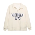 Sweat-shirt polo blanc cassé avec imprimé vintage Michigan 1975 en vue à plat - S / Haut de sweat-shirt de rugby
