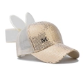 Pailletten-Baseballkappe in Champagner-Gold mit Hasenohren und Mesh-Rückseite - M-Logo-Schleifenstil / Gold