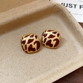 Détails de boucles d'oreilles carrées à motif léopard avec finition en émail doré - 18# Or - Boucles d'Oreilles Clous Émail Carrées (Tige en Argent)