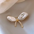 Bow brooch with white baroque pearls and zircon inlay in gold finish - 282# Pearl Bowknot