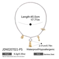 Dettaglio catena in acciaio 18K con ciondoli a lucchetto e cuore bicolore oro argento - Collana Con Pendente a Chiave e Posate Bicolore Oro Argento (JDN0207021-PS)