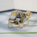 Mini tartaruga in resina trasparente con foglia d'oro e quarzo a inchiostro nero - Flash Nero + Foglia d'Oro