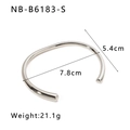 Zilveren druppelvormige open armband met afmetingen van 7,8 cm bij 5,4 cm en 21,1 g gewicht - Zilveren Stijl (NB-B6183-S) / 18K goud