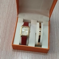 Coffret montre quartz dorée avec bracelet en cuir rouge et jonc gravé LOVE en boîte cadeau - Style 8 (Sans boîte)