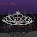 Dettaglio della tiara in strass argento con pettine, misure 13x3,5cm e peso 36g - Argento Strass Pendente