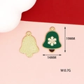 Gedetailleerd voor- en achteraanzicht van de 19 mm groene emaille sneeuwvlok klok hanger - 6 Groene Bel