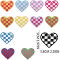 Patch ricamate a cuore a scacchi colorati per decorazione abbigliamento 5,8x5cm - Set di 12 (forma a cuore)