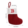 Chaussette de Noël en tricot rouge à torsades avec revers blanc et lettre B brodée - Lettre B