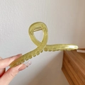 Große transluzente gelbe Haarklammer mit minimalistischem Design und Metallfeder - Große Grüne Haarklammer 13cm