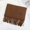Écharpe épaisse en cachemire marron pour femme avec pompons élégants et texture chaude - 70×200cm / Caramel
