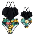 Detail van bikini-sets voor moeder en kind met ruches en tropische bloemenbroekjes - Kinderen 116 / Geel Bloemen