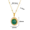 Vista detallada del colgante de corazón de piedra verde esmeralda y perlas con medidas - Colgante de Piedra Preciosa Verde con Borde de Perlas