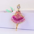 Gouden ballerina sleutelhanger met roze kristallen en dansend meisje ontwerp - Roze