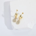 Élégantes boucles d'oreilles goutte d'or avec cristaux sur support en pierre minimaliste - Goutte d'eau / Doré