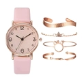 Ensemble montre quartz en cuir rose et 4 bracelets or rose pour femme sur fond blanc - Watch and Bracelet Collection / Rose