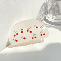 Pinza para el pelo de acrílico crema translúcido con motivo de cerezas y agarre firme - Patrón de Cereza (Blanco)
