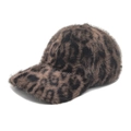 Dettaglio ravvicinato di un cappello da baseball leopardato in pelliccia sintetica - M (56-58cm) / Caffè Scuro