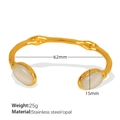 Goldenes Edelstahl-Armreif-Design mit zwei weißen ovalen Opalsteinen - Weißer Katzenaugenstein Gold Armreif