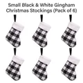 Lot de six mini chaussettes de Noël à carreaux noirs et blancs avec bordure en peluche - Petit Carreaux Noir et Blanc (Lot de 6)