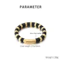 Detailansicht Herrenarmband aus schwarzem Kunstleder mit goldenen Zwischenstücken - Goldener Stil (KB204666-SJ)