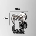 Zilveren roestvrijstalen geometrische oorsteker met maatlabels en zwart ringdetail - Dierlijke Klauw Tandstijl(S316)