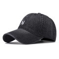 Berretto da baseball vintage nero lavato con ricamo della lettera N bianca stile classico - Regolabile / Nero Lavato