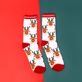 Chaussettes de Noël avec motif renne et bordure rouge sur fond festif - Élan