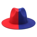 Détail d'un chapeau fedora bicolore rouge et bleu en laine feutrée avec texture fine - M (56-58cm) / Rouge+Bleu Roi