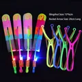 Set of 4 double-flash LED slingshot flying arrows in green, red, yellow and blue colors - Large Slingshot (Double Flash)