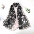 Eleganter Chiffon-Schal für Damen mit Blumenmuster in Schwarz-Beige-Kombination - 150*50cm / Schwarz
