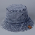 Cappello da pescatore in denim blu lavato vintage con patch logo in pelle e trama - M(56-58cm) / Blu scuro