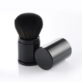 Pennello trucco retrattile nero con setole morbide e finitura lucida elegante - Manico in Plastica Setole Nere