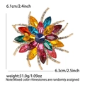 Vintage-Blumenbrosche aus Legierung mit bunten Strasssteinen und Kristalldetails - Bunt