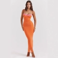 Abito lungo arancione attillato con pizzo rosa e texture a coste sottili - S / Rosso Arancio