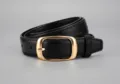 Ceinture noire élégante pour femme dotée d'une boucle carrée dorée pour un style chic et quotidien. - 105cm / Noir