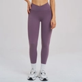 Paarse yoga legging met hoge v-vormige tailleband voor een nauwsluitende pasvorm - S / Bonenpasta Paars