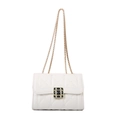Bolso bandolera blanco acolchado con costuras de corazón y cadena dorada - 19.5x13.5x7.5cm / Blanco